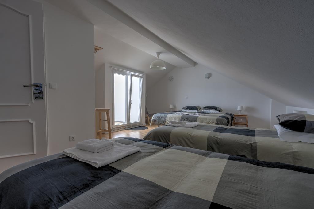 Homemoel Local Accomodation Al São Pedro de Muel Chambre photo