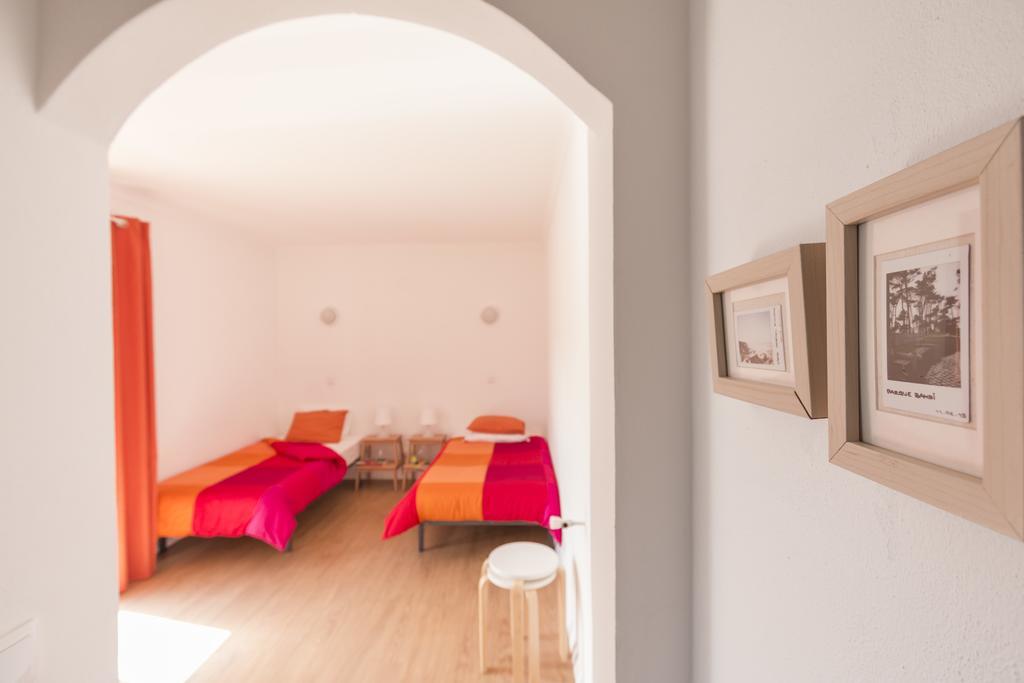 Homemoel Local Accomodation Al São Pedro de Muel Extérieur photo