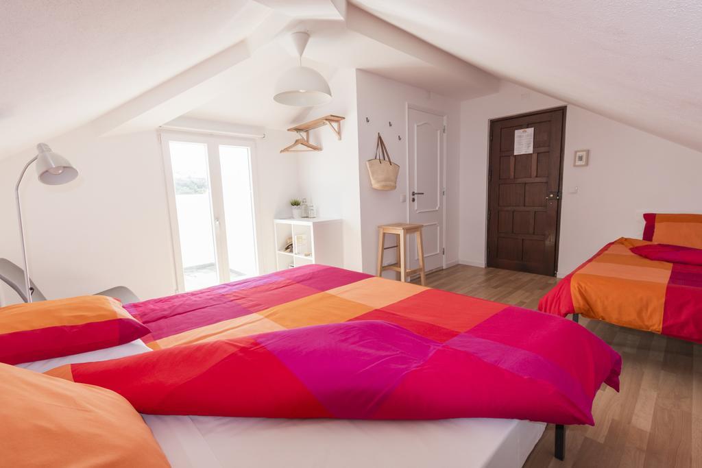 Homemoel Local Accomodation Al São Pedro de Muel Extérieur photo